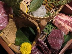 -山川小町·极番烧肉(新地假日广场店)
