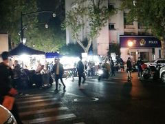 -吴山路夜市
