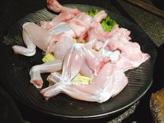 现杀牛蛙-渝涯重庆豆花老火锅(中赢国际店)