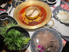 -哥老官重庆美蛙鱼头(日月光店)