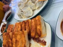 -大肚水饺锅贴·家常融合菜(新港店)
