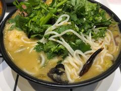 -肥汁米蘭香港米线(长宁来福士店)