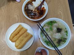 -三好食堂(煎饺·馄饨·肉饼米线·盛世广场店)