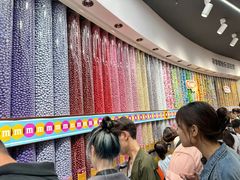 -m豆巧克力世界(上海世茂广场店)