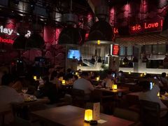 -FOUR PLAY BAR