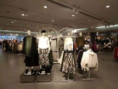 -H&M(华润万象城店)