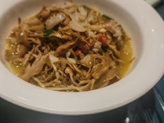 -呷湘厨·鱼汤捞饭·剁椒鱼头·辣椒炒肉(国家会展中心店)