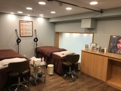 -摩睫+皮肤管理·科学美容中心