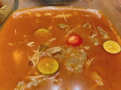 -临界音乐酒馆·小龙虾·江湖菜(华熙LIVE·鱼洞店)