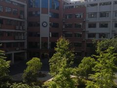 -上海市黄浦区教育学院附属中山学校