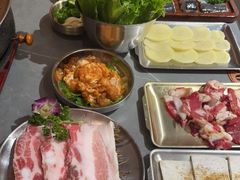 -围炉肉舍丹东海鲜烤肉·烤活鳗(步行街店)