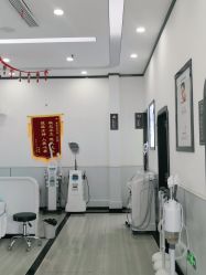 -蕾特恩专业祛痘·皮肤管理