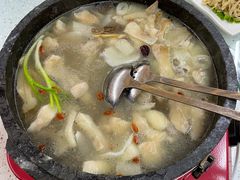 -墨脱石锅椰子鸡•海鲜糟粕醋(榆亚路店)