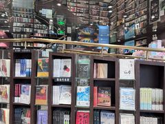 -钟书阁(群光广场店)