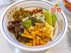 -弘束束柳州深巷螺蛳粉(珠江路店)