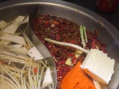 -沸炉重庆老火锅(军事博物馆店)