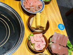 -乐闹闹重庆火鍋(民治店)