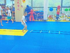 -健成运动中心·体适能跆拳道少儿格斗体考跳绳