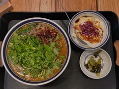 -云阿蛮云南生烫牛肉米线(奉贤路店)