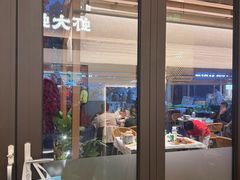 -肥肥虾庄·金牌油焖大虾(汉口城市广场店)