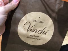 -VENCHI 闻绮(上海佛罗伦萨小镇店)
