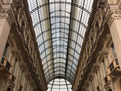 -文艺复兴百货(米兰大教堂广场店)