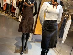 -URBAN REVIVO(济南领秀城贵和购物中心店)