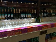 红酒-怡乡王品海鲜姿造自助体验餐厅(大岛商业广场店)