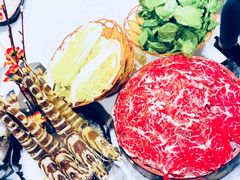 -鲜入围煮花胶鸡海鲜火锅