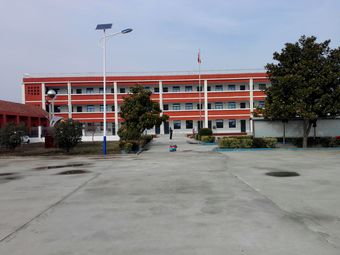 淮北龙海学校鲍全图片