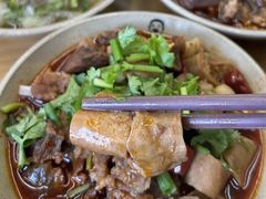 -谢老五跷脚牛肉·非遗传承店
