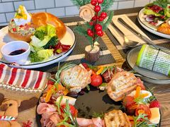 -Common Table · Brunch & Coffee