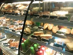 面包甜点陈列柜-星巴克(兰桂坊店)
