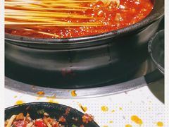 -钢管厂五区小郡肝串串香(奥克斯广场锦城万达店)