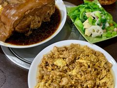 -金卯白肉罩火烧