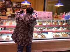 -巴黎贝甜(大宁国际商业广场店)
