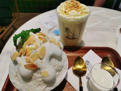 芒果肉加芒果冰淇淋-丹礼糖甜品