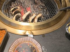-铭牛烧肉·和牛海鲜自助(高新月牙湖店)