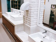-布鲁豪斯亲子欢乐家庭餐厅