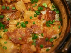 招牌腊味煲仔饭-美极鲜食坊(宝安南路店)