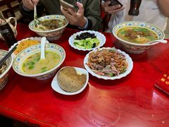 -金杨拉面王小吃面馆·牛三宝面·红烧牛肉粉