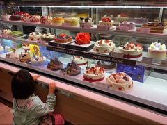 -巴黎贝甜(大宁国际商业广场店)