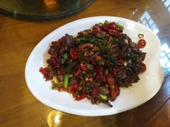 -临江餐馆二楼美食部落