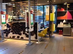 -麦当劳(杭州西湖银泰百货店)