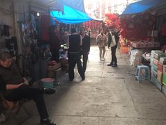 -利津路小商品批发市场