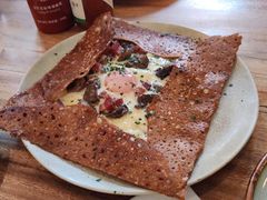 鸡蛋蘑菇熏肉荞麦可丽饼-RAC BAR(安福路店)