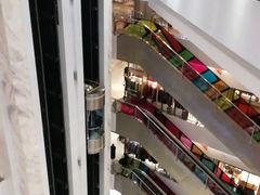 -资和信百货商场