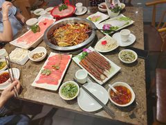 -仟佰味鲜货火锅(中央公园)