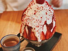 草莓生乳冰-WONDER ICE 萬得冰田(建設路总店)