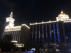 -万绿园